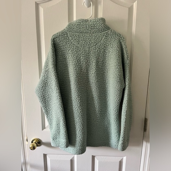 Aerie Cloud Sherpa in Dusty Sage / Size M - Picture 4 of 9
